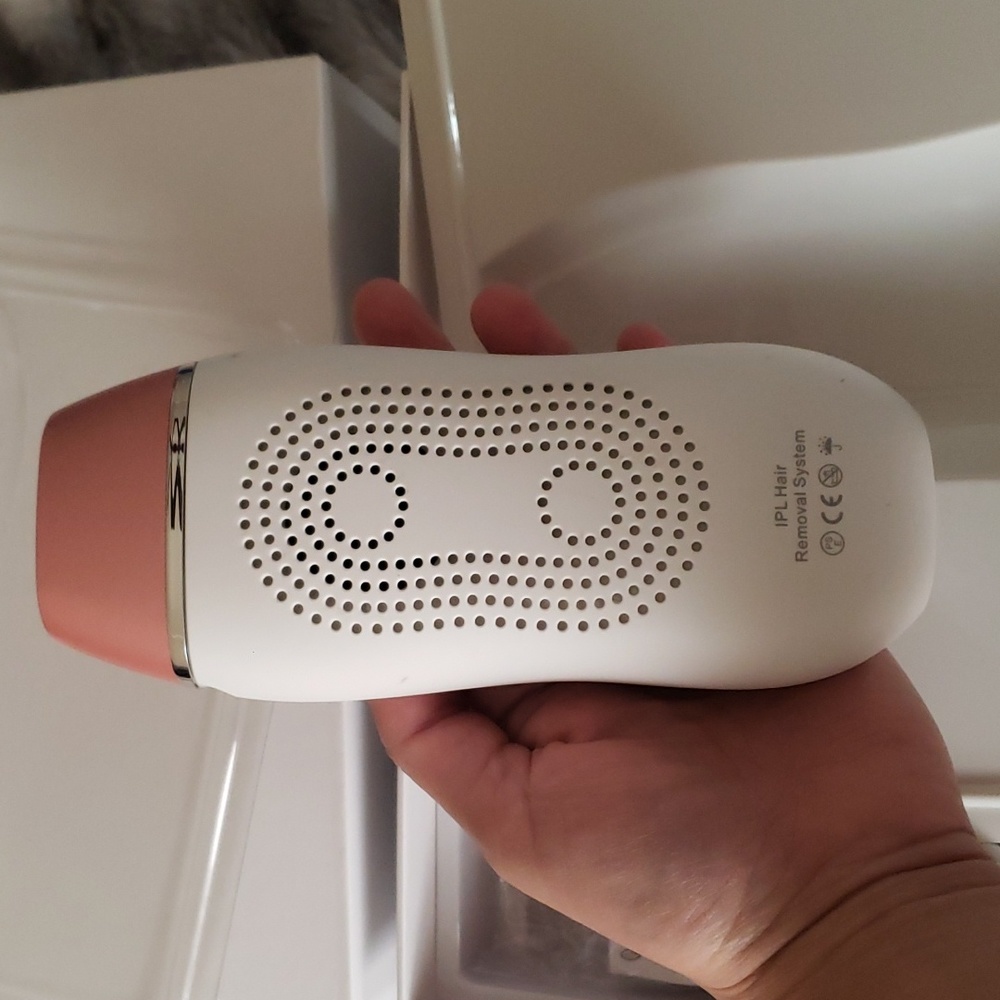 IPL Hair Removal System - Picture 3 of 6